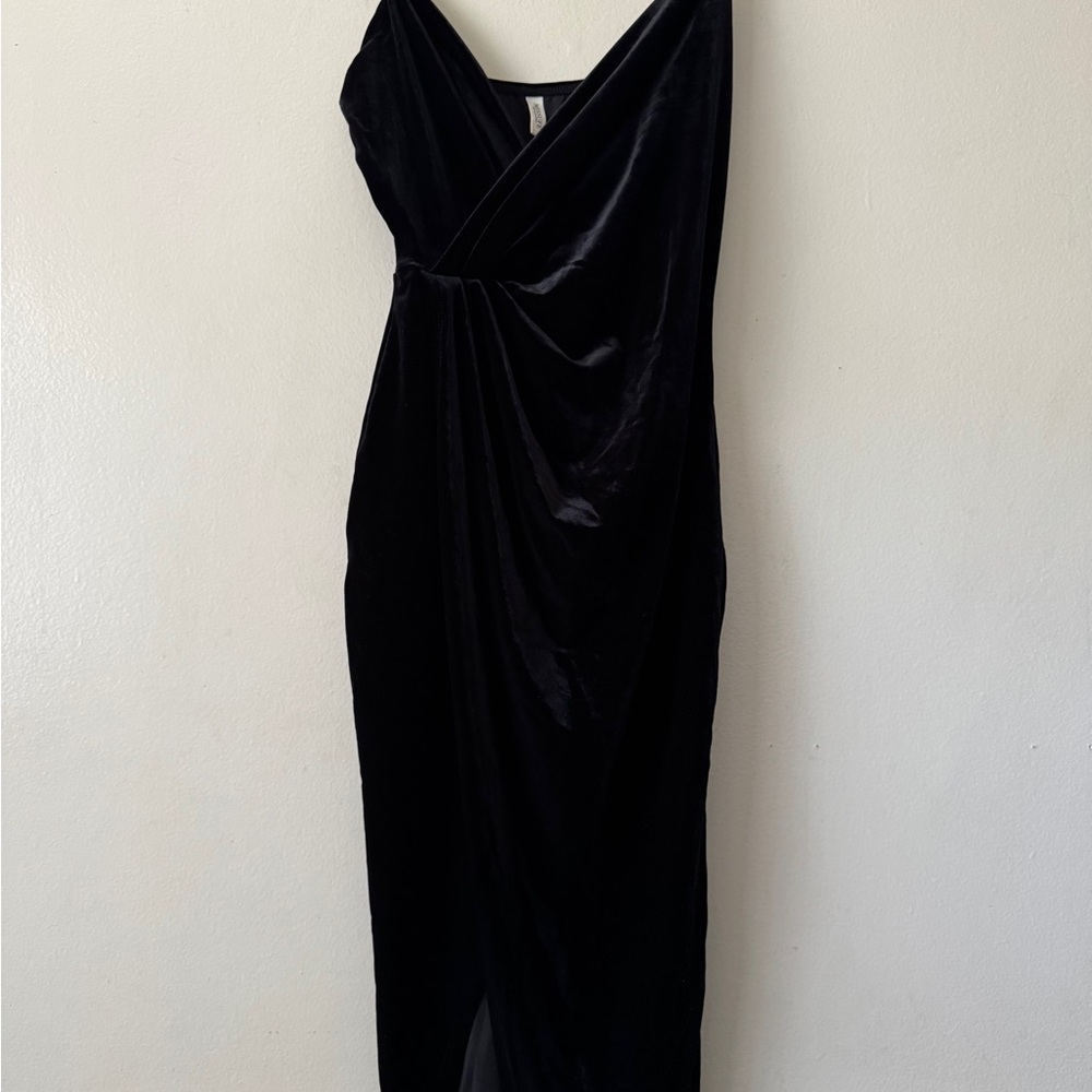 Missufe Elegant Black Velvet Dress